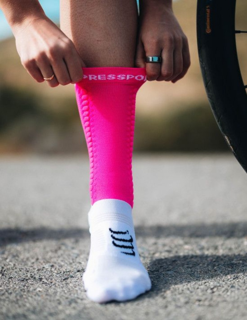 Férfi Compressport Pro Versenyautó Socks v4.0 Bike Cycling Socks Fehér Rózsaszín | ONMGDAF-32