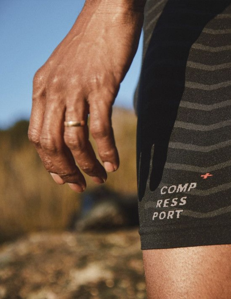 Férfi Compressport Seamless Boxer M Rövidnadrág Fekete Szürke | ONMVAGB-07