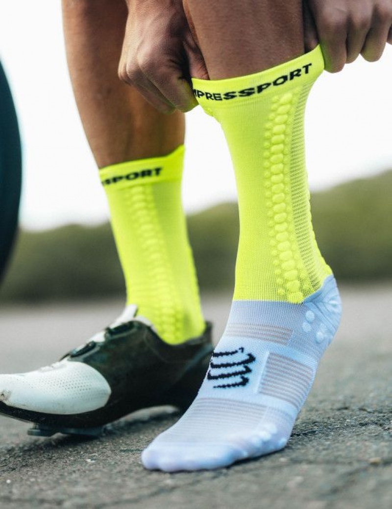 Unisex Compressport Pro Versenyautó Socks v4.0 Bike Zokni Fehér Sárga | CFDGUHR-59