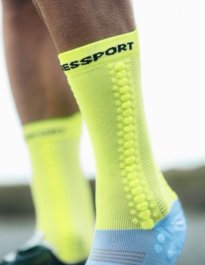 Unisex Compressport Pro Versenyautó Socks v4.0 Bike Zokni Fehér Sárga | CFDGUHR-59